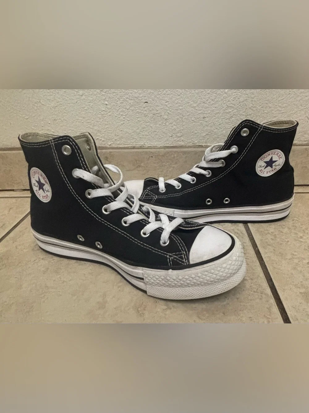 Converse Chuck Taylor All Star Lift Sneakers Youth Size 6